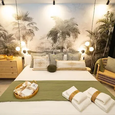 El Bosque Del Puerto Apartment *